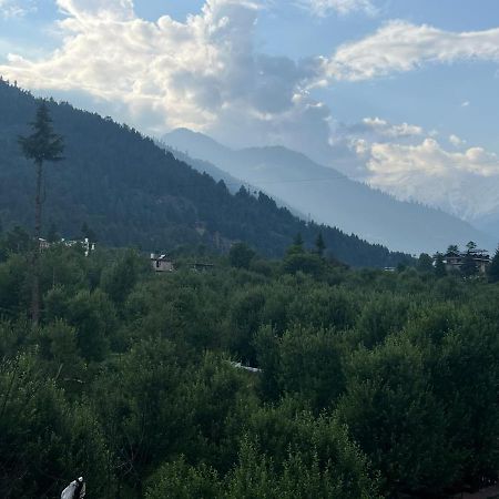 Hotel Mountain Majesty! Top-Rated Luxury Stay Amid Snowcapped Mountains With Balcony And Riverside Calm Manali  Ngoại thất bức ảnh