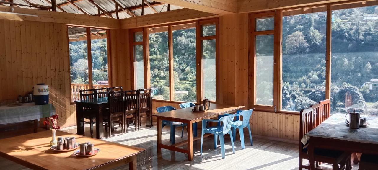 Hotel Mountain Majesty! Top-Rated Luxury Stay Amid Snowcapped Mountains With Balcony And Riverside Calm Manali  Ngoại thất bức ảnh